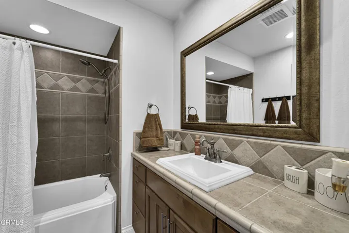 263 Castilian Ave-6