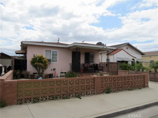 658 Oakford, East Los Angeles, California 90022