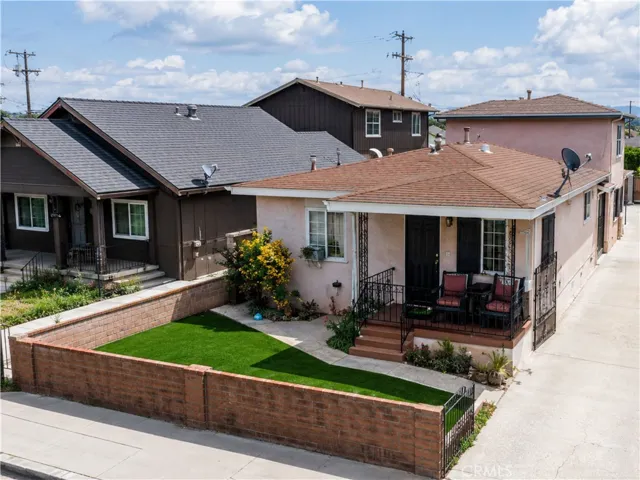658 Oakford, East Los Angeles, California 90022