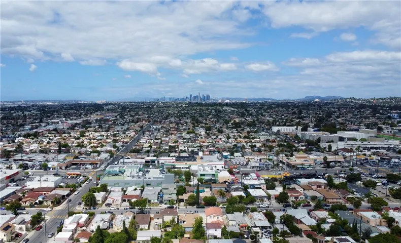 658 Oakford, East Los Angeles, California 90022