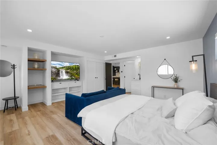 GUEST SUITE