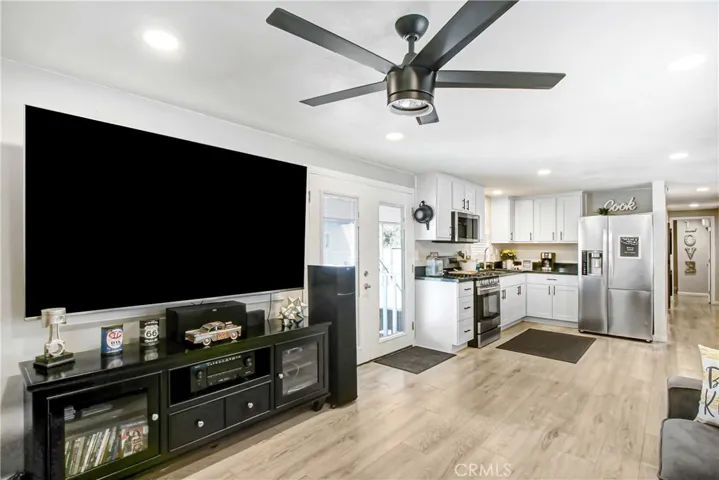 1455 S State Street 112, Hemet, California 92543