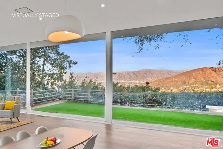 7326 Pacific View Drive, Los Angeles, California 90068