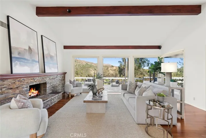 10392 Mira Vista, North Tustin, California 92705