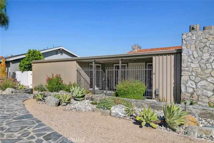 10392 Mira Vista, North Tustin, California 92705