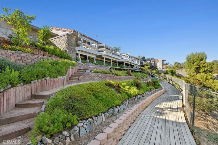 10392 Mira Vista, North Tustin, California 92705