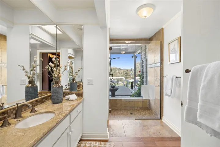 10392 Mira Vista, North Tustin, California 92705