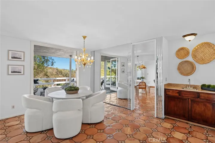 10392 Mira Vista, North Tustin, California 92705