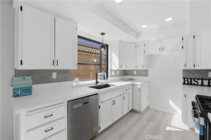 13959 Driftwood, Victorville, California 92395