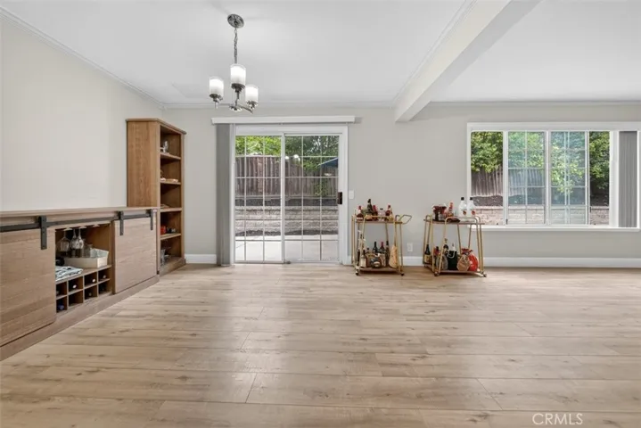 Dinning Room/Rear Sliding door