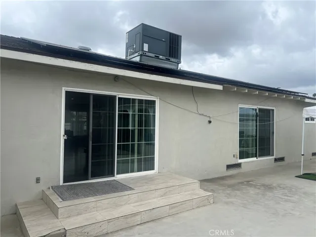 Patio door to backyard