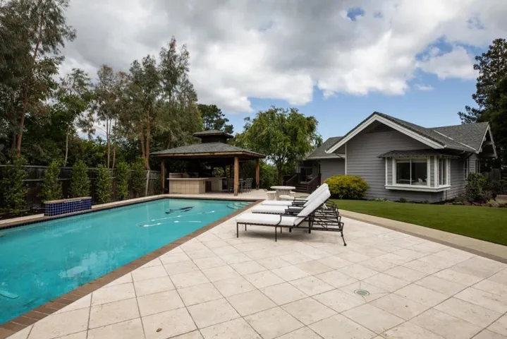 1901 Quail Meadow Road, Los Altos, California 94024