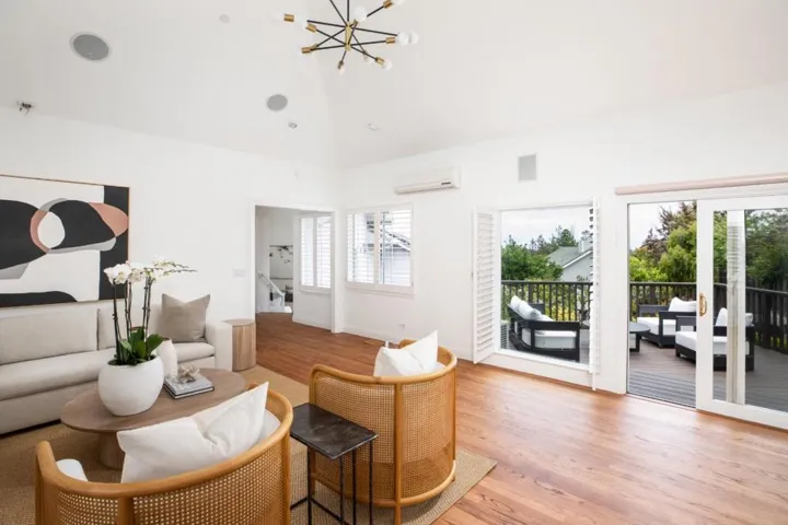 1901 Quail Meadow Road, Los Altos, California 94024
