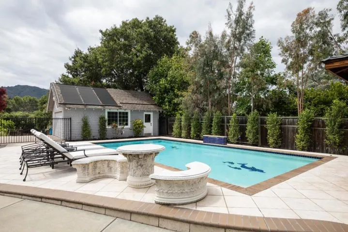1901 Quail Meadow Road, Los Altos, California 94024
