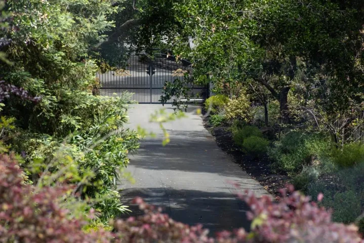 1901 Quail Meadow Road, Los Altos, California 94024