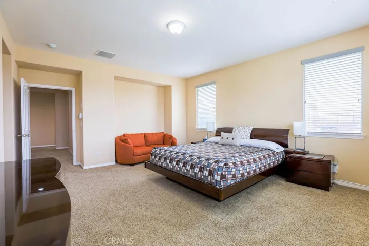 6877 Thistle Street, Eastvale, California 92880