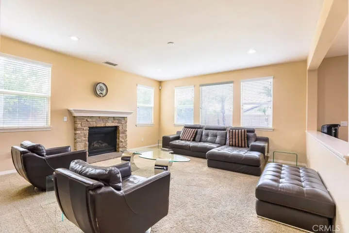 6877 Thistle Street, Eastvale, California 92880