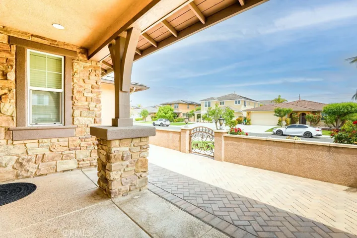 6877 Thistle Street, Eastvale, California 92880