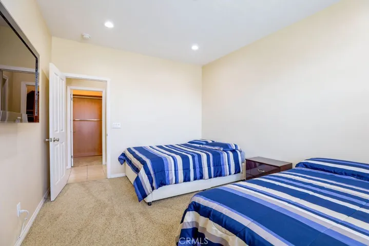 6877 Thistle Street, Eastvale, California 92880