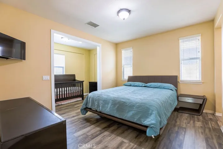 6877 Thistle Street, Eastvale, California 92880