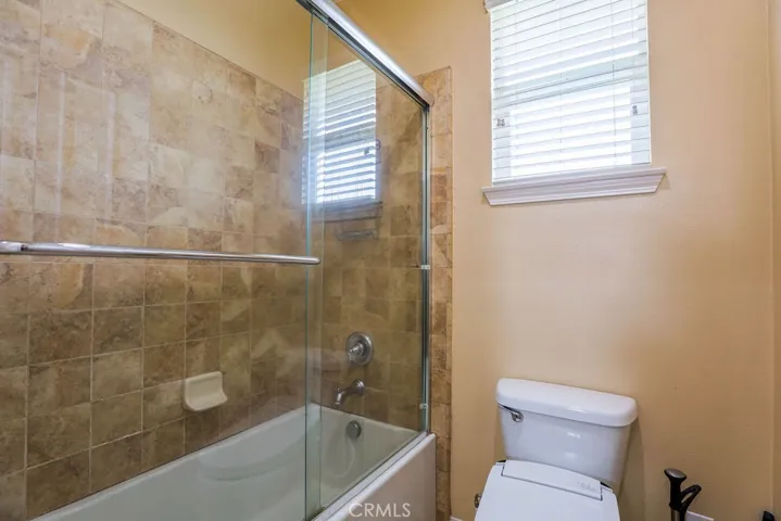 6877 Thistle Street, Eastvale, California 92880