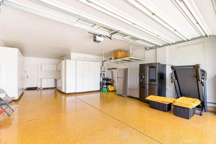 6877 Thistle Street, Eastvale, California 92880