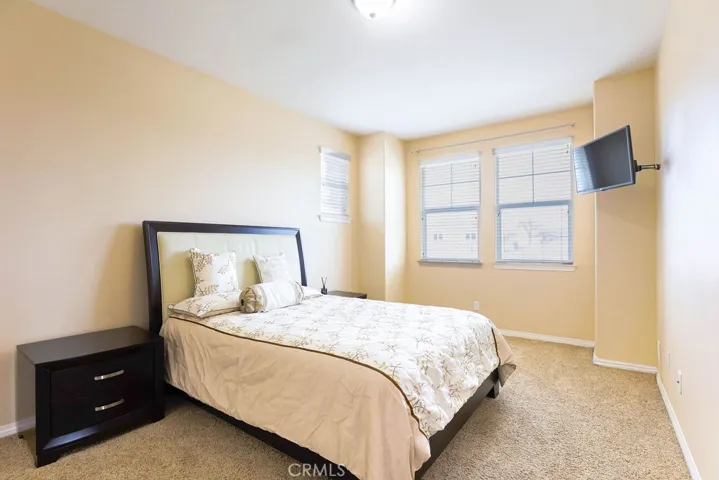 6877 Thistle Street, Eastvale, California 92880
