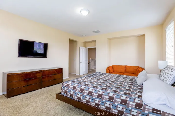 6877 Thistle Street, Eastvale, California 92880