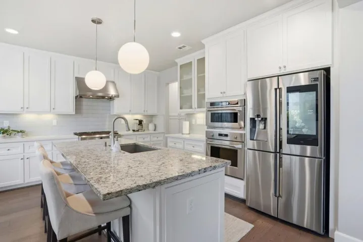 271 10th Street, Marina, California 93933