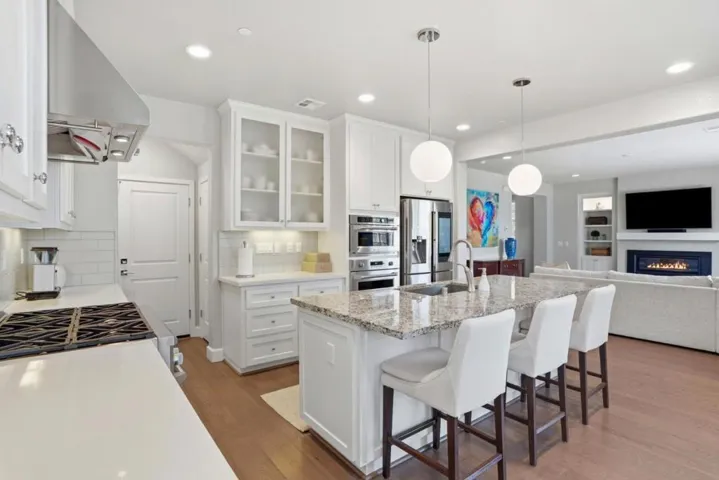 271 10th Street, Marina, California 93933