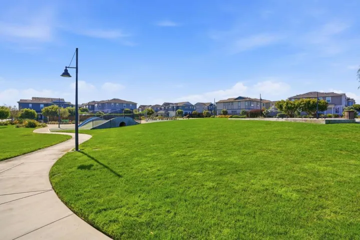 271 10th Street, Marina, California 93933
