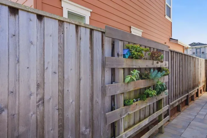 271 10th Street, Marina, California 93933