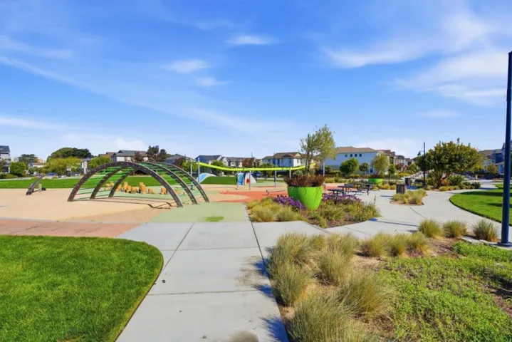 271 10th Street, Marina, California 93933