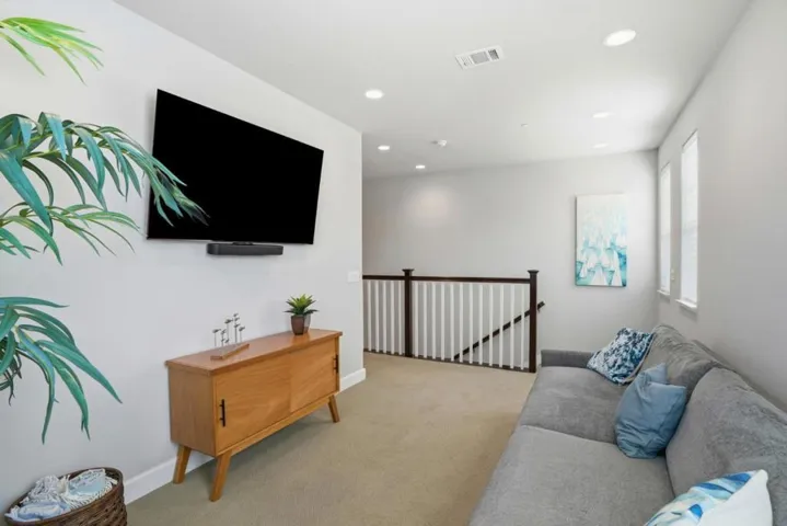 271 10th Street, Marina, California 93933