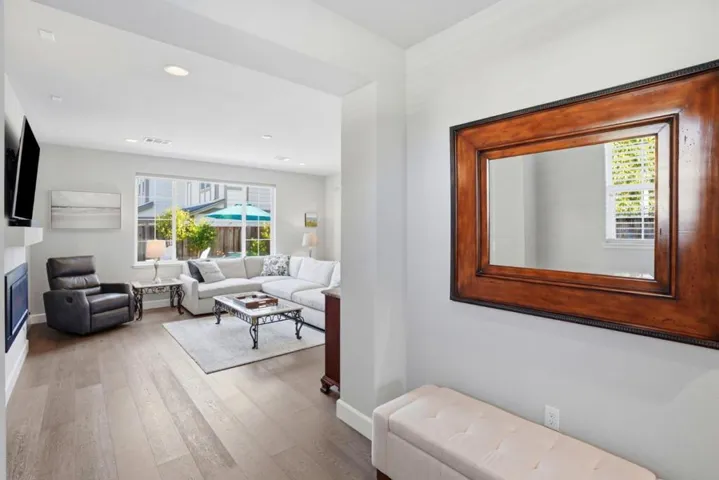 271 10th Street, Marina, California 93933