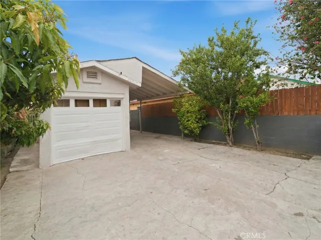 2141 E Oris Street, Compton, California 90222