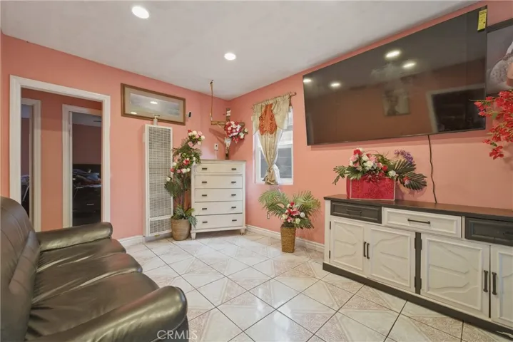 2141 E Oris Street, Compton, California 90222