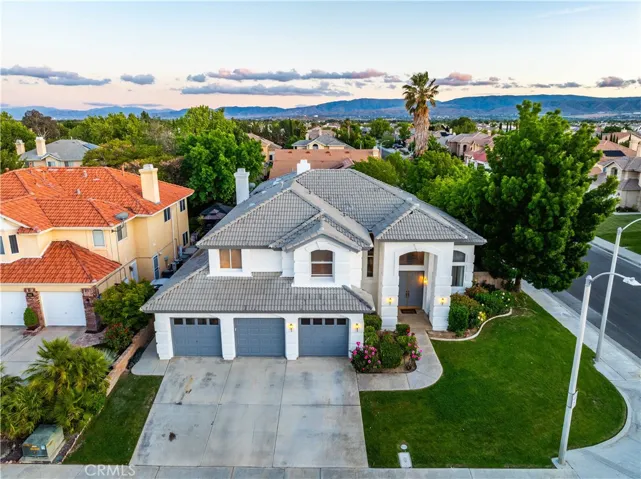 4034 Via Constance, Lancaster, California 93536