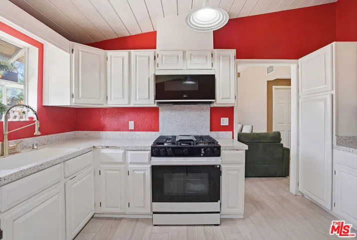 15708 Horace Street, Granada Hills, California 91344