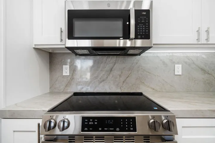 NEW STOVE,OVEN, MICROWAVE