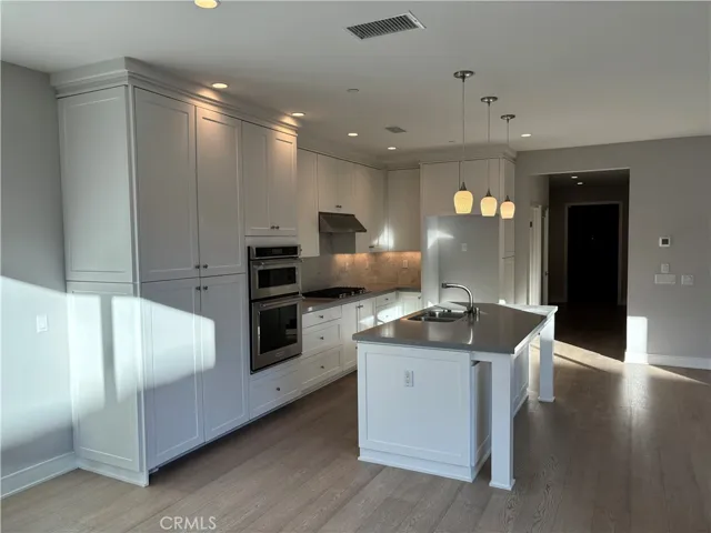 108 Grazie, Irvine, California 92602