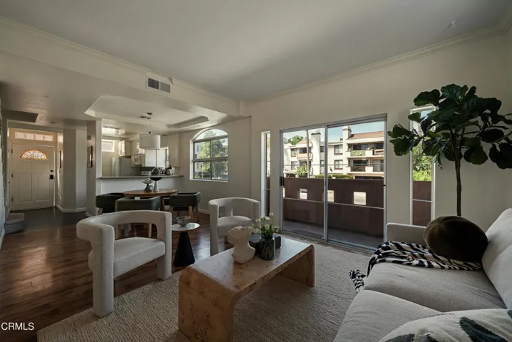4310 Whitsett Unit 1 Studio City Robbyn