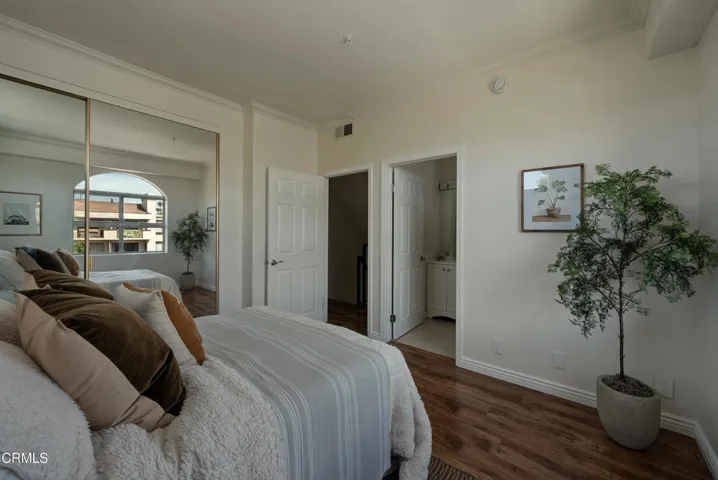 4310 Whitsett Unit 1 Studio City Robbyn