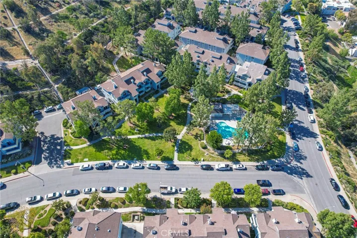 20305 Rue Crevier 585, Canyon Country, California 91351