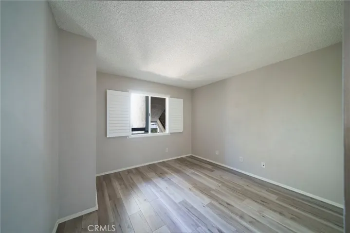20305 Rue Crevier 585, Canyon Country, California 91351