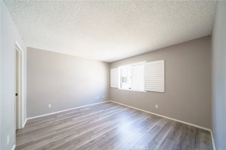 20305 Rue Crevier 585, Canyon Country, California 91351