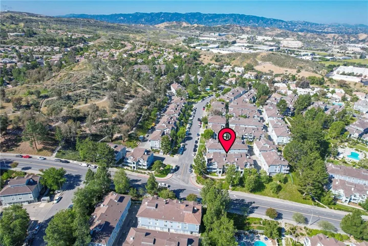 20305 Rue Crevier 585, Canyon Country, California 91351