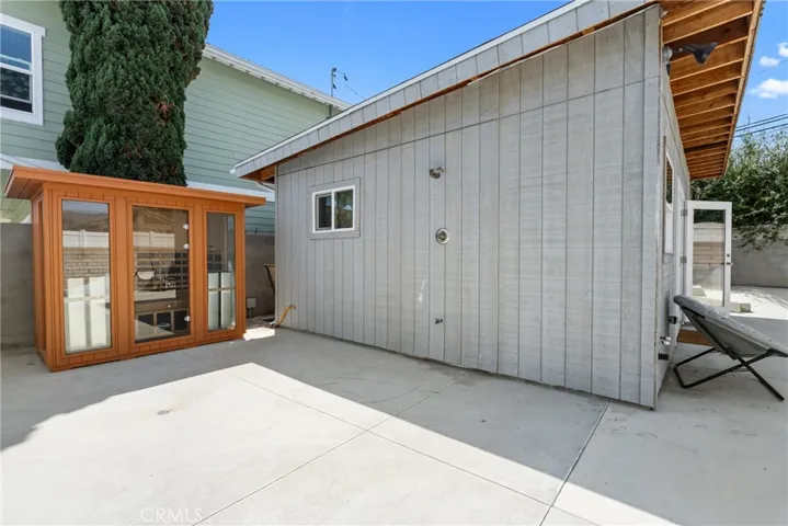 exterior shower, suana