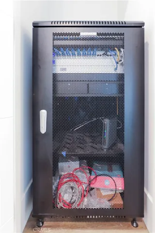 Dedicated network hub for seamless smart home connectivity