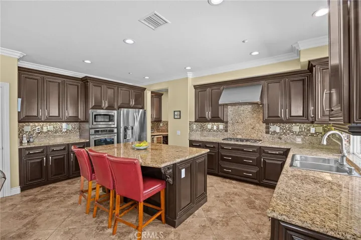 9509 Kings Court, Riverside, California 92508